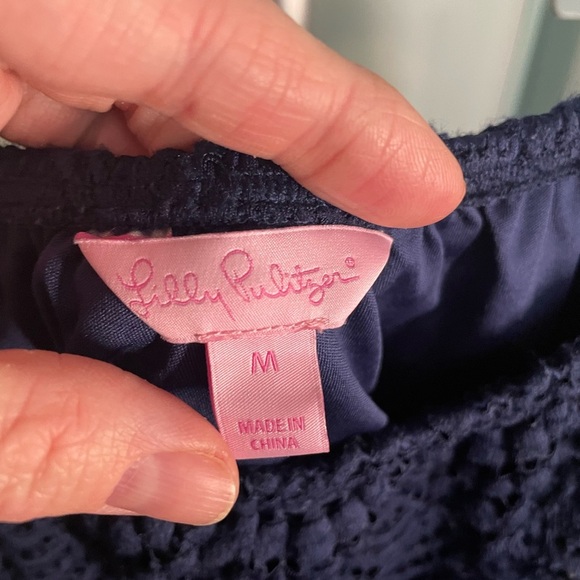 Lilly Pulitzer Scalloped‎ Shell Lace romper. Navy blue. Size medium - Picture 3 of 12